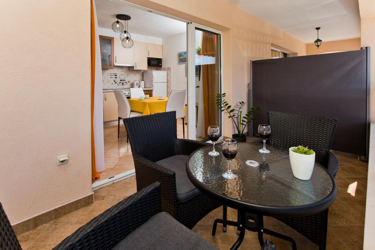 Apartment ZARA Hvar Town Buitenkant foto